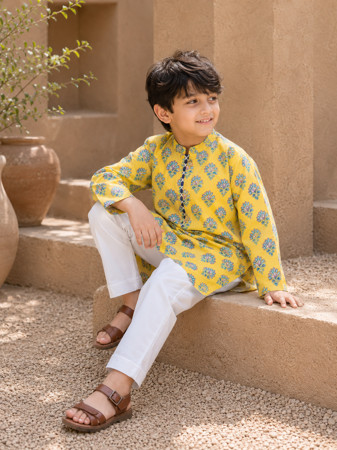 Neela Peela Kurta Set